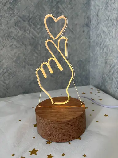 Світильник нічник 3D серце в руках 220в - фото 2