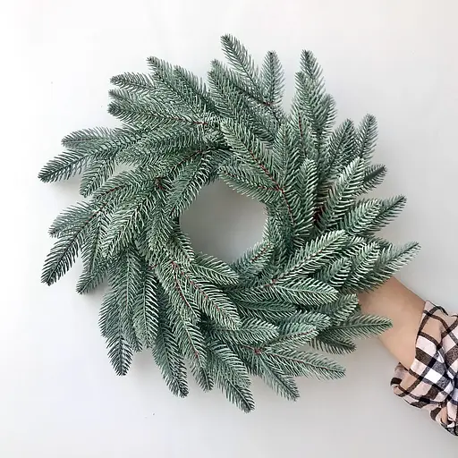 Вінок хвойний різдвяний Hvoya Classic литий блакитний 40 см - фото 3