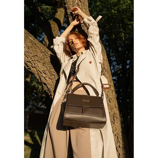 Женская кожаная сумка Ester темно-коричневая краст - фото 1