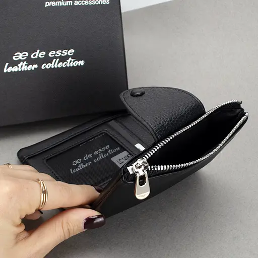 Гаманець жіночий шкіряний De Esse 14057-GD01 маленький чорний - фото 4