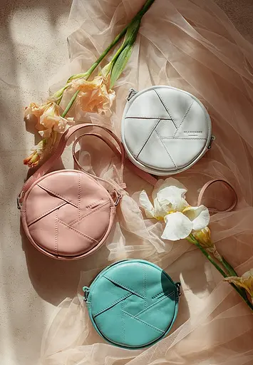 Шкіряна кругла жіноча сумка Бон-Бон біла - фото 5