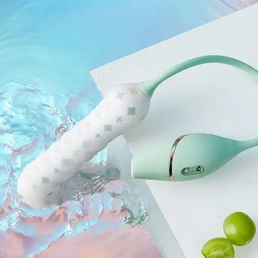 Пульсатор з вакуумним стимулятором KisToy Cathy Pro - фото 3