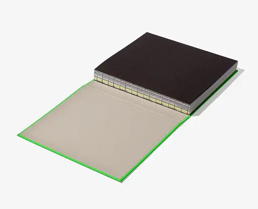 Nike. ICONS (Something's Off) - фото 2