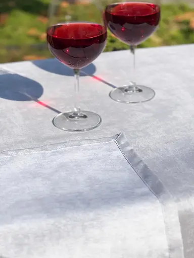 Водовідштовхувальна скатертина Мармур світло-сірий 400х180 см - фото 3