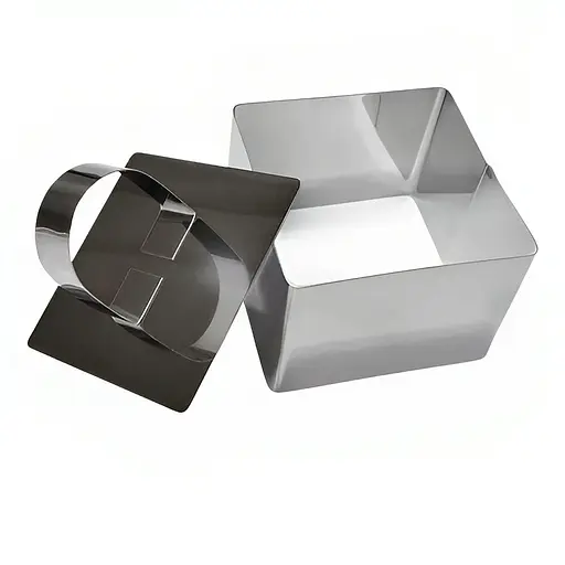 Квадратна форма з виштовхувачем для викладки/вирубки салатів та гарніру з нержавіючої сталі 8.3x8.3 см, Kitchen Master Металлик 85428 - фото 1