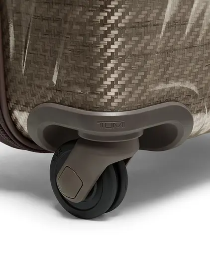 Чемодан Tumi 19 DEGREE LITE 55 см TITANIUM 55х35,5х23 037401TITG - фото 7