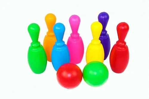 Кегли "Большие № 1" 6шт + 2шара 024/1 Бамсик (4820123760713) - фото 1