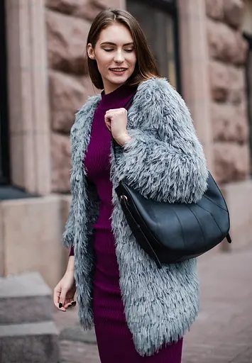 Шкіряна жіноча сумка Круасан чорна Krast - фото 8