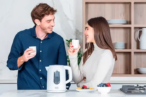 Электрочайник Black&Decker BXKE2204E - фото 12