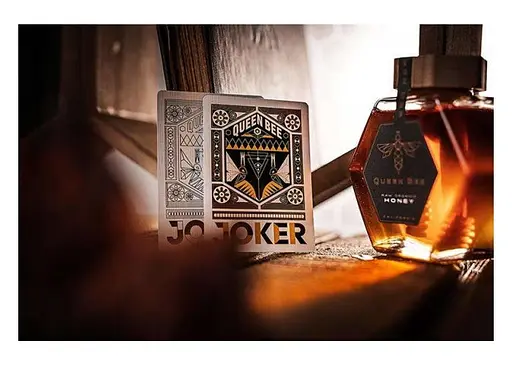 Карты игральные Cartamundi Ellusionist Queen Bees (PC_ELQB) - фото 4