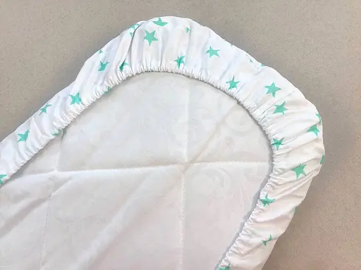 Непромокаемая простынь Moontime в коляску "Звезды мятные на белом" - фото 3