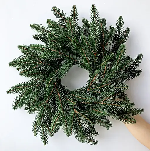 Венок хвойный рождественский Hvoya Classic литой зеленый 40 см - фото 3