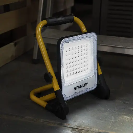 Прожектор Stanley Li-ion светодиодный 20Вт 2200 Лм 0.9 кг (SXLS37177E) - фото 6