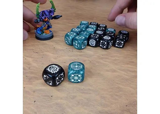 Набір кубиків Crosshairs Compact D6: Stormy&Black (20 шт.) (STCA04) - фото 4