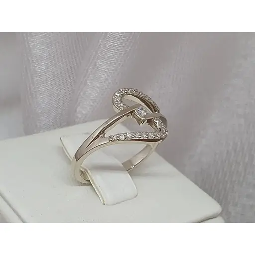 Золотое кольцо с бриллиантами.9411283 17,5 - фото 3