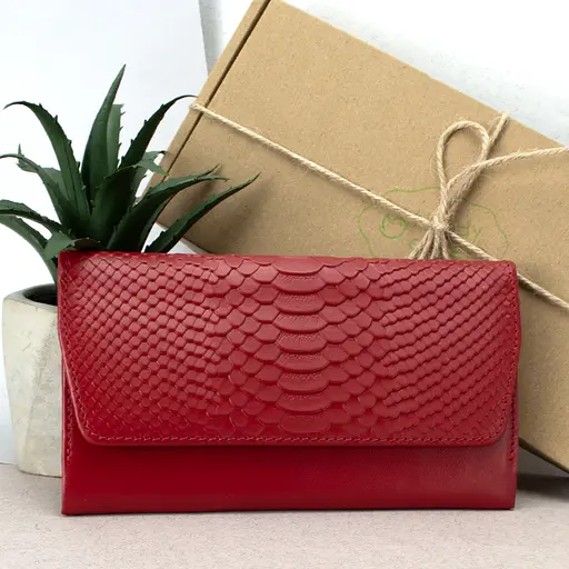 Кошелек женский кожаный Leona красный питон - фото 1