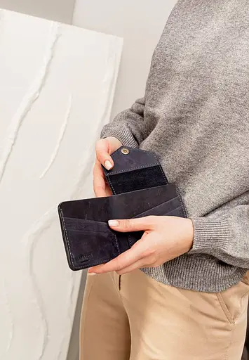 Кожаное портмоне 4.2 на кнопке синее Crazy Horse - фото 7