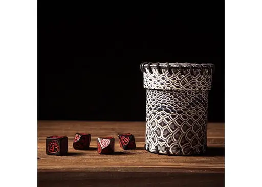 Настольная игра Q-Workshop Чаша для кубиков Dragonhide Laminated Dice Cup (CDRH101) - фото 5