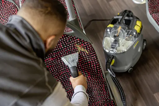 Пилосос професійний миючий Karcher Puzzi 8/1 Adv 1200 Вт 270 мБар контейнер 8/7 л - фото 8