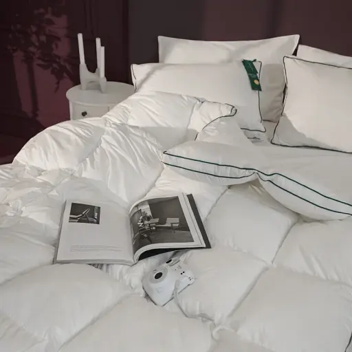 Одеяло пуховое MirSon Imperial Delight, зимнее, 240х220 см, белое с зеленым кантом - фото 1
