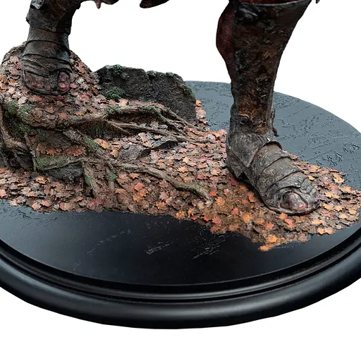 Статуэтка Lord of The Rings Classic Series - Lurtz, Hunter of Men (Властелин колец) 35 см - фото 8