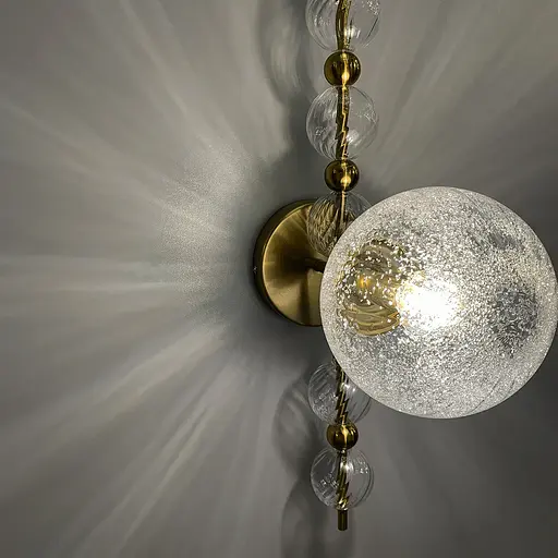 Сучасний лінійний латунний бра у стилі Постмодерн Арт. WBM 48/1 Line F - фото 7