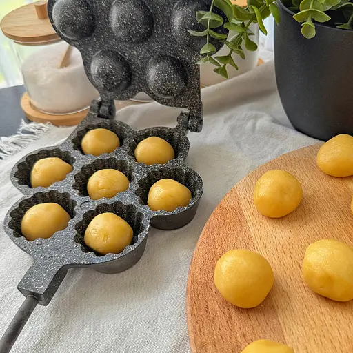 Форма для випікання кошиків, кексів та тарталеток на плиті з антипригарним гранітним покриттям на 7 тарталеток, Ласунка Чорний 86262 - фото 7