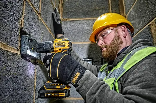 Дрель-шуруповерт бесщеточный DeWalt XR Li-Ion 18В акб 2х2 А/ч 65 Нм 450-1650 об/мин - фото 3