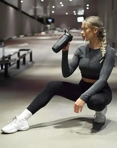 Шейкер спортивний SmartShake металевий Reforce Stainless Steel 30oz/900 мл Black (11150103) - фото 4