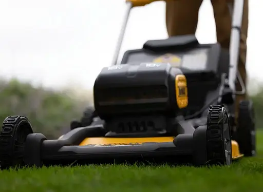 Газонокосарка акумуляторна DeWALT без АКБ та ЗП DCMWSP156N - фото 10