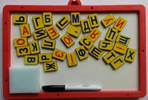 Магнітна дошка, двостороння, з маркером