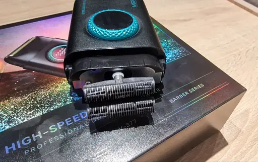 Электробритва-шейвер VGR V-377 (9000 об/мин, Титановая сетка, LCD-дисплей, USB) - фото 6