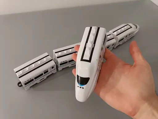 Іграшковий поїзд. Довжина 62 см. З фарою та реалістичним звуком. На батарейках. Для дітей від 3 років - фото 15