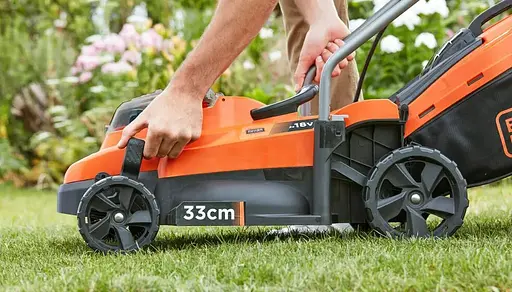 Газонокосарка акумуляторна Black+Decker BCMW33184L2 - фото 8