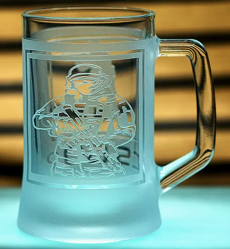 Пивний келих 660 мл CS GO КС ГО з гравіюванням подарунок для геймера фаната  ігровий кухоль для пива - фото 4