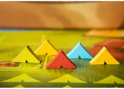 Настільна гра Red Raven Games Близько і Далеко (Near and Far) (англ.) (RVM015) - фото 10