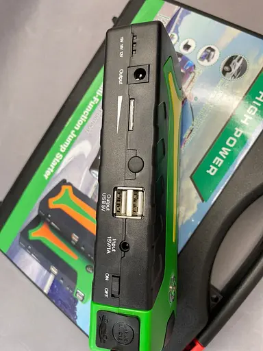 Пуско-зарядное устройство Starter 99800 mAh с выходом для зарядки ноутбуков, камер и раций - фото 7