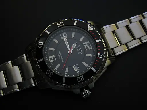 Часы наручные кварцевые мужские водонепроницаемые оригинальные Casio MTD-1053D-1AVEF (модуль №2784) - фото 3