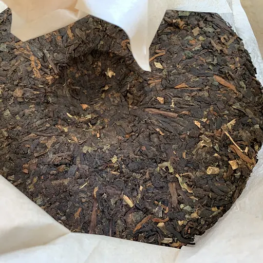 Восковий шу пуер із нотами рису Waxy Pu'er 357 г - фото 3