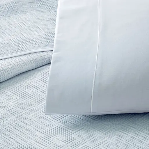 Постельное белье с жаккардовым покрывалом-пике Vignes Blue / простыня на резинке Tac pbe0051416 - фото 2