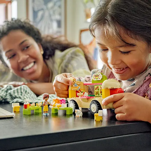 Конструктор LEGO Friends Грузовик с гот-догами 100 деталей (42633) - фото 4