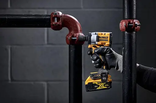 Гайковерт ударный DeWALT XR Li-Ion бесщеточный 18В 610 Нм 2500 об/мин 3550 уд/мин 1/2" 1.1 кг без АКБ и ЗП - фото 2