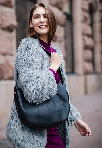 Шкіряна жіноча сумка Круасан чорна Krast - фото 7