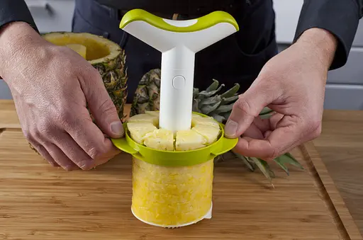 Нож для ананасов Tomorrow's Kitchen Pineapple Slicer & Wedger J-Hook 22 см - фото 6