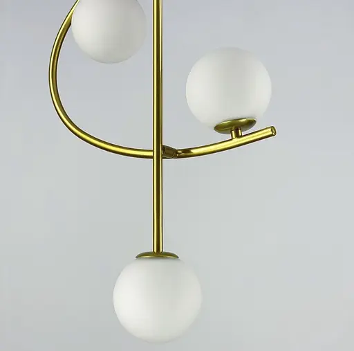 Люстра в золотистому корпусі на 3 мініатюрних білих матових плафони Line.F YG 8014-3C GD - фото 4