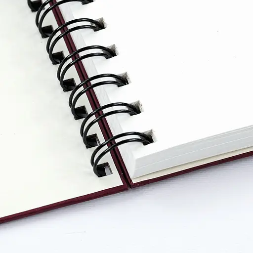 Блокнот для акварелі на спіралі Watercolor by Smiltanis А5 200г/м2 32 л папір білий Бордо ROSA Studio - фото 2