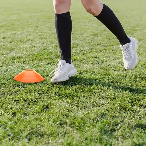 Набір фішок для тренувань Gymtek 18смx5см / 50шт різнокольорові - фото 6