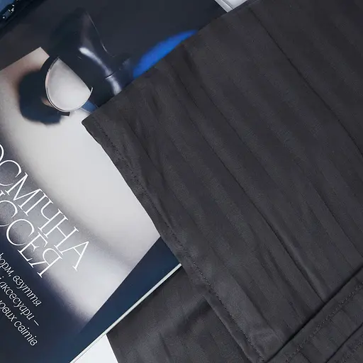 Простирадло Moon&Star Dark Serenity Satin Stripe Gold Люкс 220х240 см (MS-860000244) - фото 3