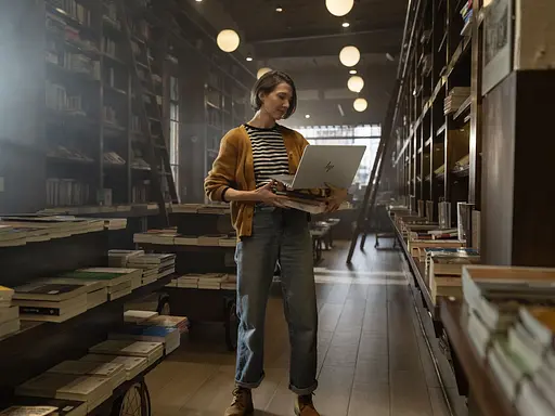 Ноутбук HP OmniBook 7 14-fs0001ua 14" WUXGA IPS AG Intel 5-220H 24GB F1024GB UMA Win11 сріблястий - фото 4