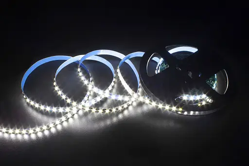 LED лента Skarlat LED LV-2835-120 IP44 6000K - фото 1